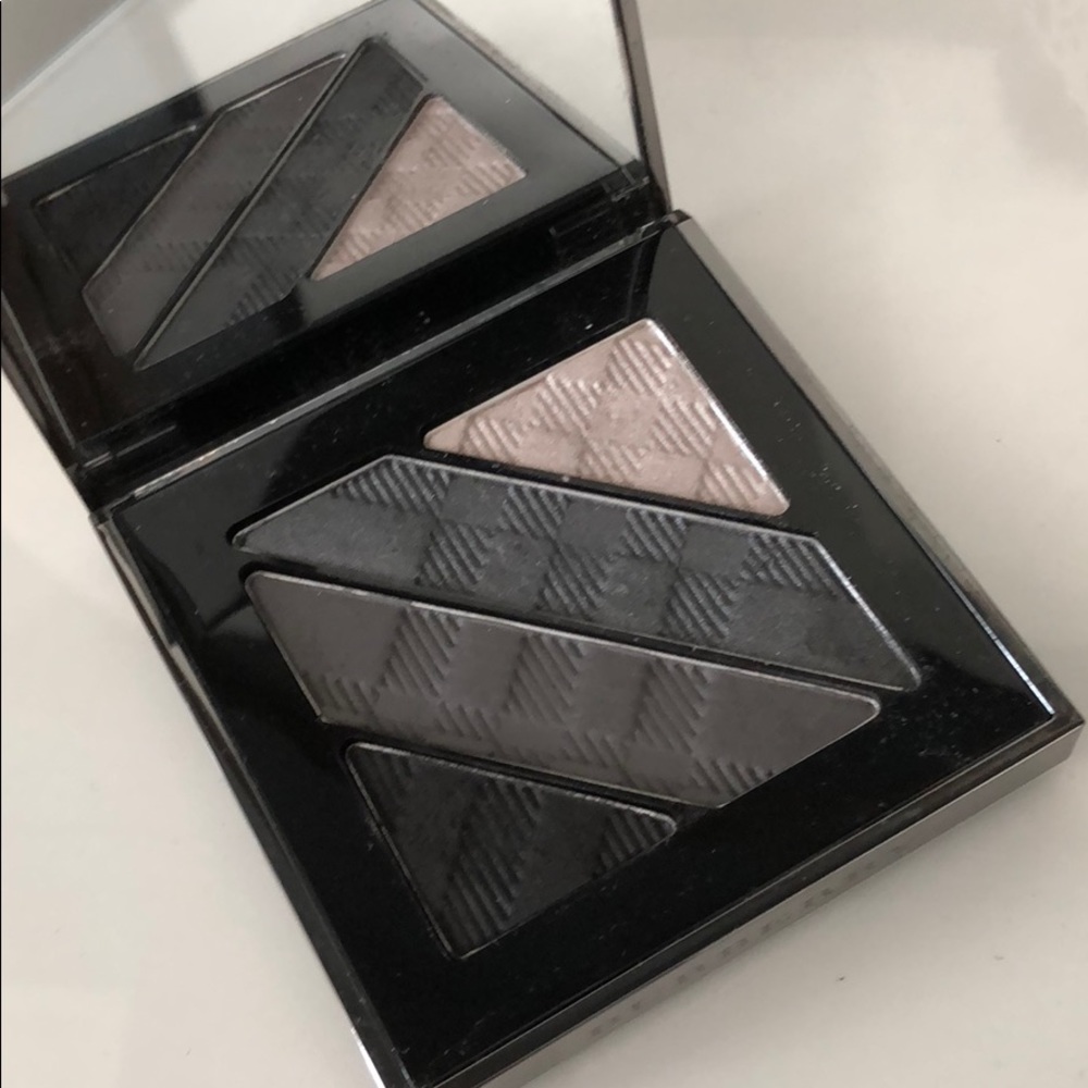 Burberry Complete Eye Palette Smokey Grey